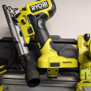 Portaherramientas impreso en 3D para pared o tablero perforado, para herramientas Ryobi One+ de 18 V