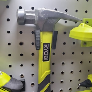 Hammer holder mount for pegboard or wall