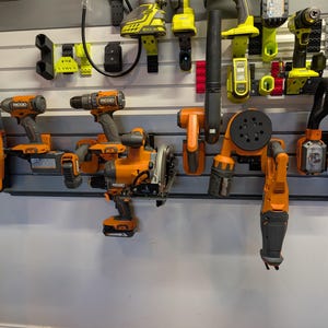 Battery Holder Mount for Ridgid 18V Batteries Pegboard Wall Shelf image 8