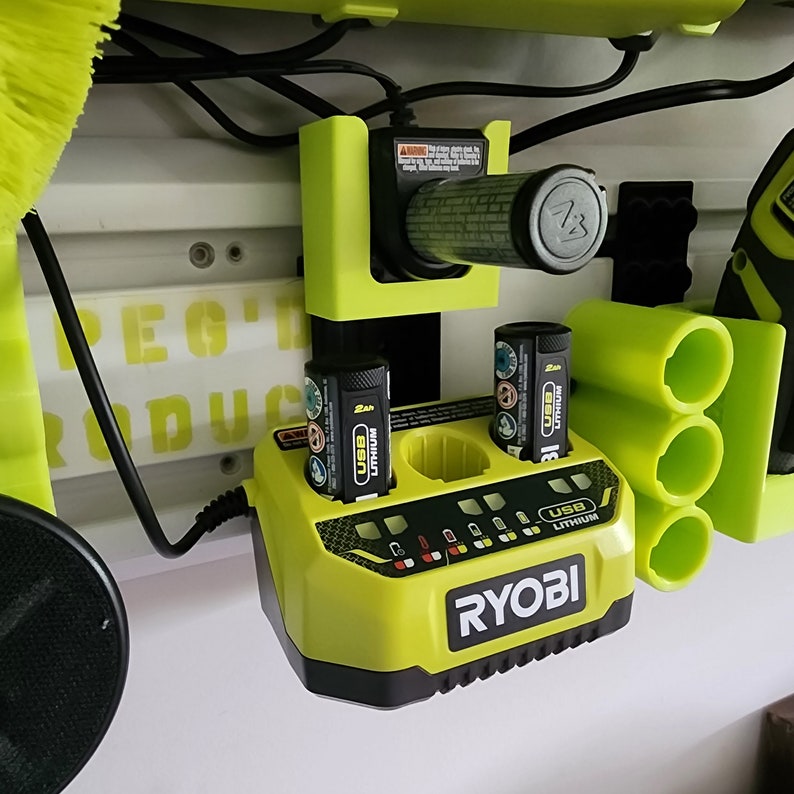 Gladiator Geartrack Slatwall-adaptrar för Milwaukee, Ryobi, Dewalt, Ridgid eller Ego batteriladdare 4V Ryobi Combo