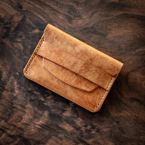 Cartera de cuero con broche, cartera de cuero con solapa, cartera de cuero para tarjetas - Cognac Pueblo