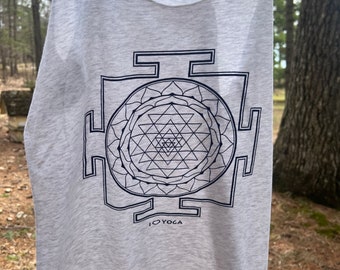 Size Large Women's Sri Yantra Sacred Geometry White/ash