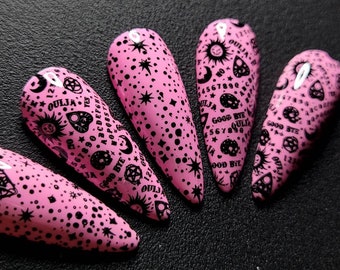 Pretty in Pink Oujia: Press on Nails