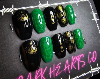 Madman: Press on Nails - Etsy