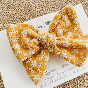 Antique Yellow Embroidered Hair Bow