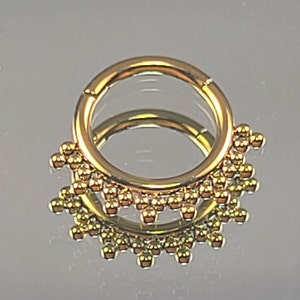 16g (1.2mm) 3/8&quot; Yellow Gold Beaded Granule Titanium Clicker with Hinge for Septum (10mm) Diameter Anodized Finish