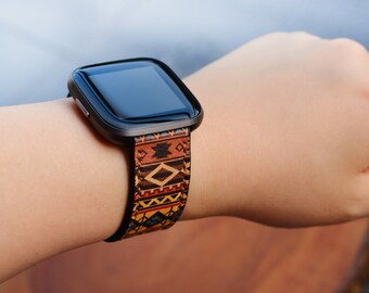 Handmade Leather Fitbit Band: Totem Strap, Quick Release