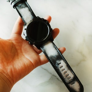 Garmin Enduro 3, Fenix 7x, Fenix 5 Plus, Forerunner 935, Approach S60, Fenix 3, Fenix 3HR, Quatix, Tactix Vintage Style Leather Soft Strap