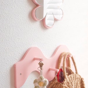 Wavy Wall Hook Squiggle image 3