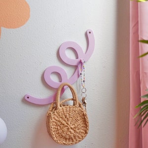 Curly Wall Hook Squiggle image 3