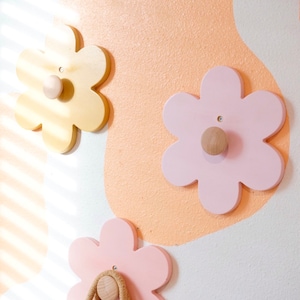 Oopsie Daisy Wall Hook Flower image 4