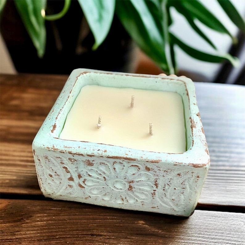 WickryCandleCo Clay Vessel Candle - Thumbnail 2