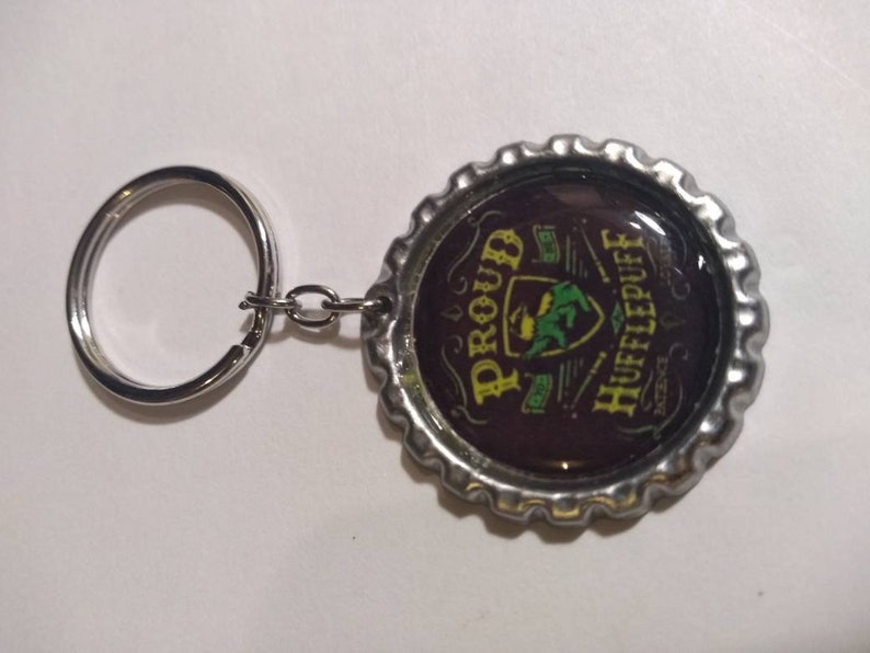 bracelet /&or key chain Harry Potter Proud Hufflepuff earrings necklace