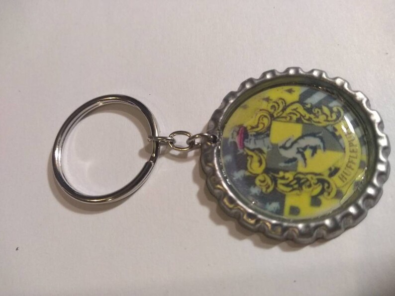 bracelet /&or key chain Harry Potter Hufflepuff earrings necklace