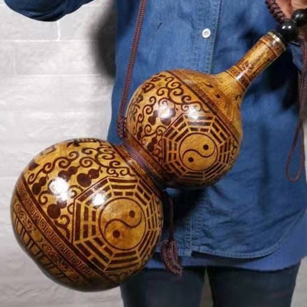 A gourd that can be used to hold water. Can be used as water bottle, water bottle. Unique, Mother's Day Gifts