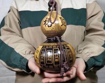 彫刻されたひょうたん型の水筒：中国の工芸品、順風満帆のデザイン