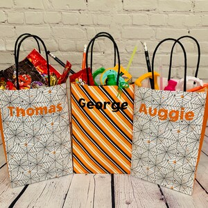 Demoiselle D/'honneur Mariage Sweet Candy Cônes Bonbons Parti Sacs remplis de faveur Sac