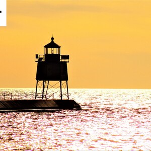 Two Harbors Breakwater Light in Afternoon Sun, 8x10&#39;&#39; Print in 11x14&#39;&#39; Matted Frame