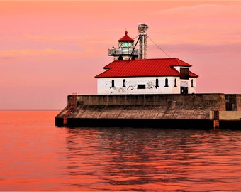 South Canal Light, Duluth, MN