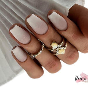 Wiederverwendbare Press-Nägel Ombre-Nägel Künstliche Nägel Matte Nägel Glanz-Nägel Klassische Couture-Nägel Hochzeitsnägel Gel-Nägel Lange Nägel Kurze Nägel