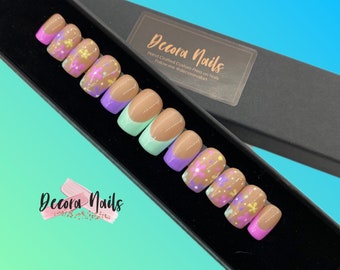 Hand Made Reusable Press On Nails Multi Pastel French Tip Nails with Cute Multi Pastel Daisies - Coffin Nails Stiletto Nails Square Nails