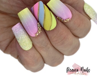 Handmade Press Ons Gel Nails Ombre Nails Pastel Nails Rainbow Nails Glitter Nails Y2K Nails Spring Nails False Nails