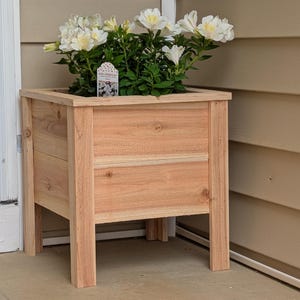16&quot; Square Cedar Planter