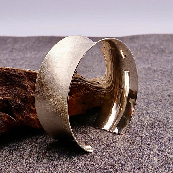 Bracelet bangle silver matted