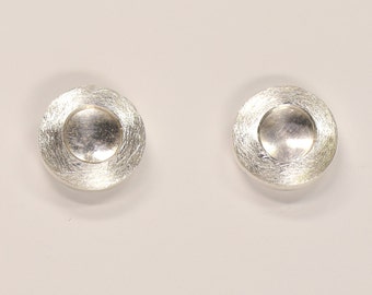 fine round matt silver earrings