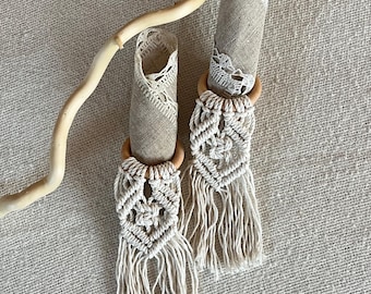 Set di anelli per tovaglioli in macramè, porta tovaglioli in legno boho, decorazioni rustiche per matrimoni, apparecchiatura da tavola boho, decorazioni in macramè fatte a mano