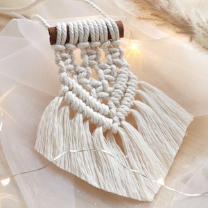 Cinnamon Stick Macrame Ornament, Boho Christmas tree decor, Handmade Holiday Gift, Christmas window decoration