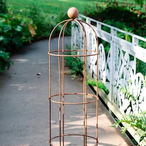 Classic Round Obelisk Plant Support