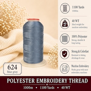 K&ouml;nnte beinhalten: Eine Spule aus blaugrauem Polyester-Stickgarn mit der Kennzeichnung 624. Das Garn ist 1000m lang, hat eine St&auml;rke von 40 WT und besteht zu 100% aus Polyester. Das Produkt ist farbecht, lichtbest&auml;ndig und f&uuml;r Stickmaschinen geeignet.