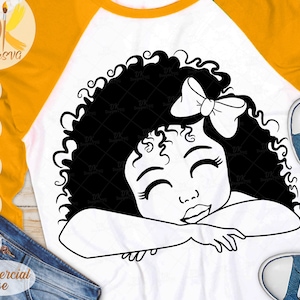 Chica Negra Peek a Boo SVG / Chica con Arco SVG / Pequeña Chica Afro SVG / Chica Afroamericana Svg / Cricut Archivo