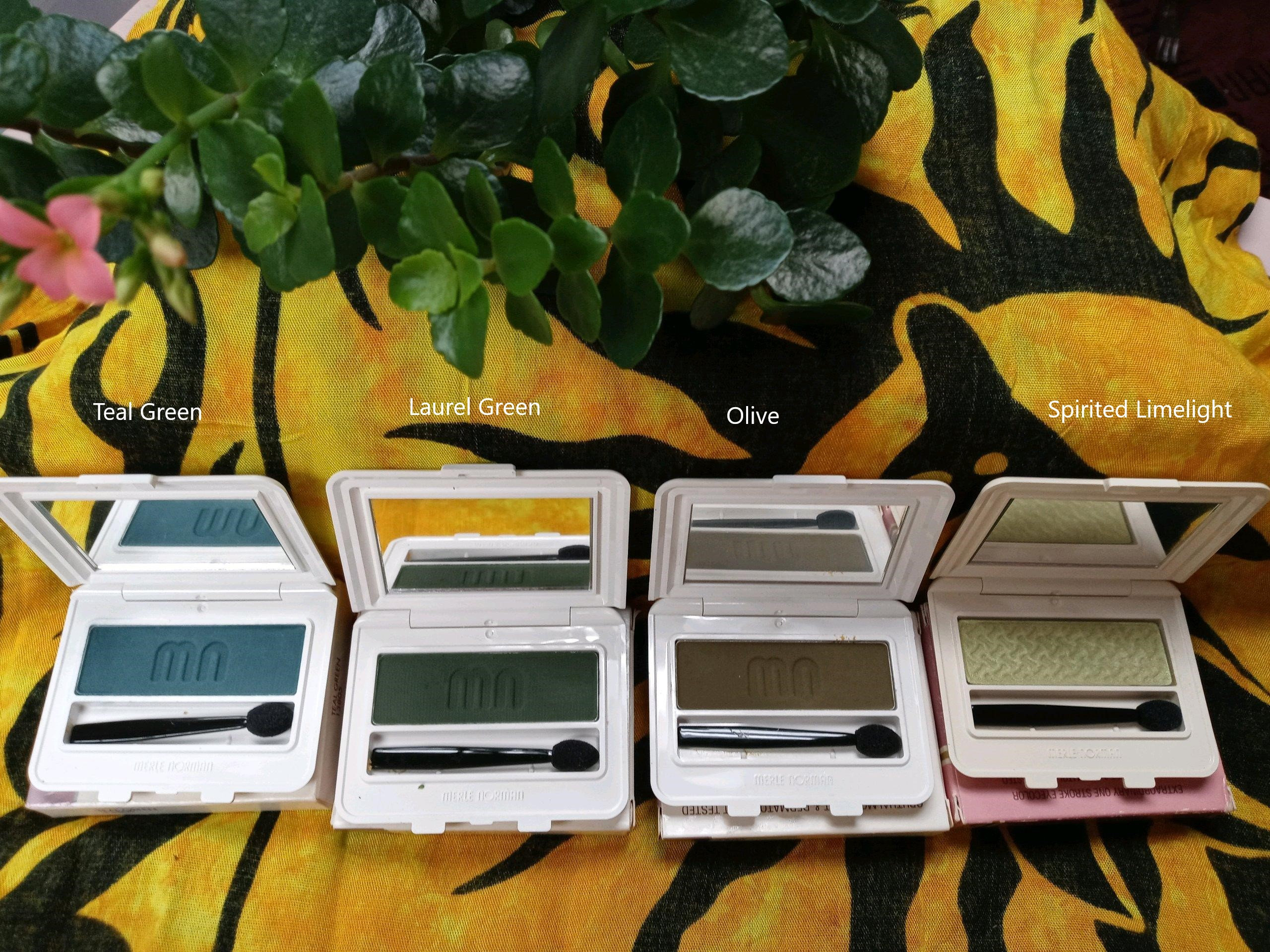 Merle Norman Cosmetics Luxiva Makeup Single Eye Shadow Compacts Pinks Blues Greens Greys Blacks Yellows
