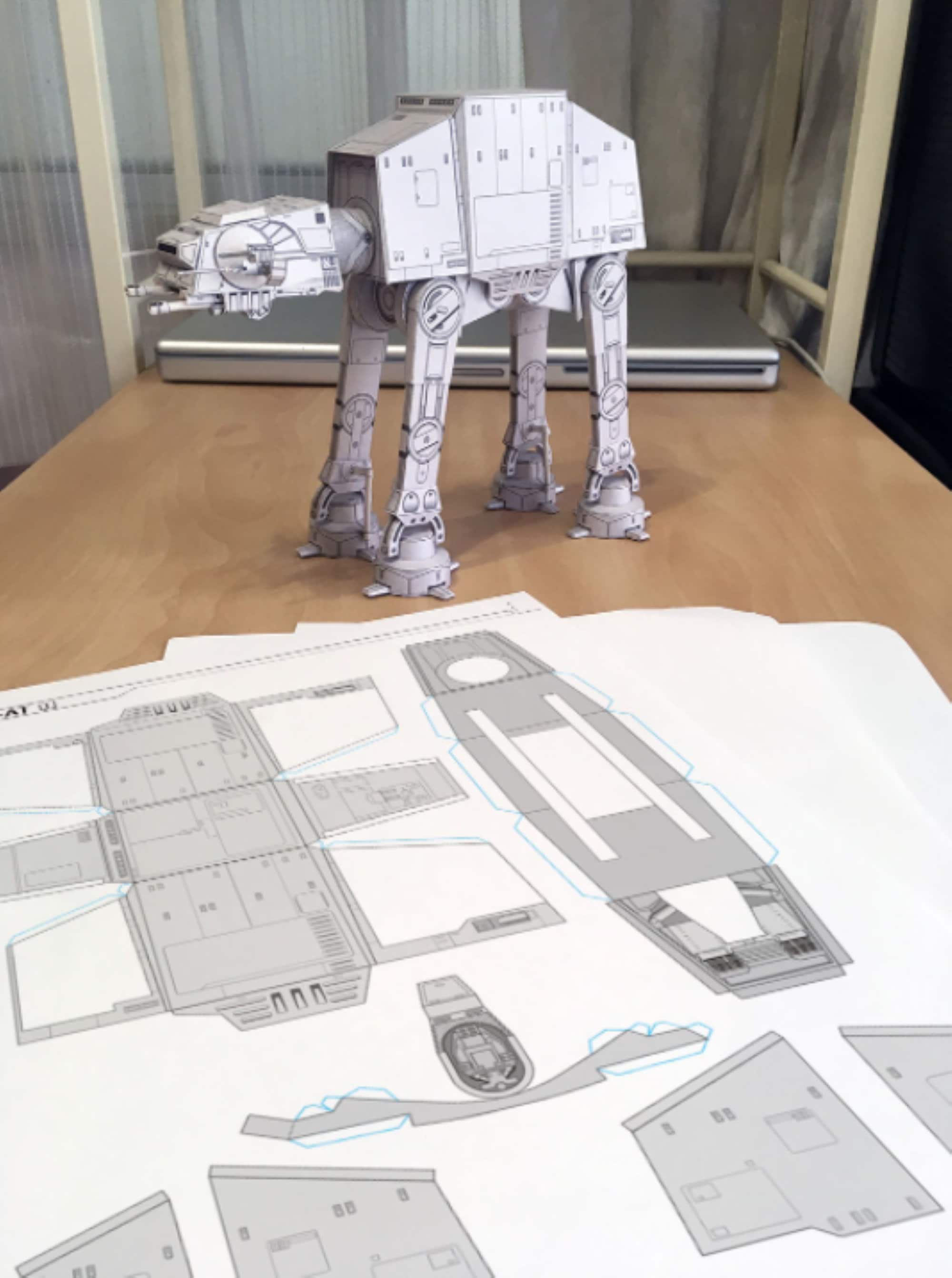 限定!AT-AT スノーウォーカー、スターウォーズ、ダースベイダー 限定!AT-AT スノーウォーカー、スターウォーズ、ダースベイダー