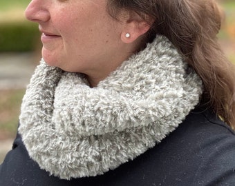 Faux Fur Cowl, Faux Fur Infinity Scarf, Fluffy Winter Scarf, Birthday Gift For Her, Valentines Day Gift for Women