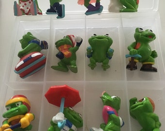 Set of 12 Figures Ferrero Frog Kinder Vintage 1993 Mini Splash