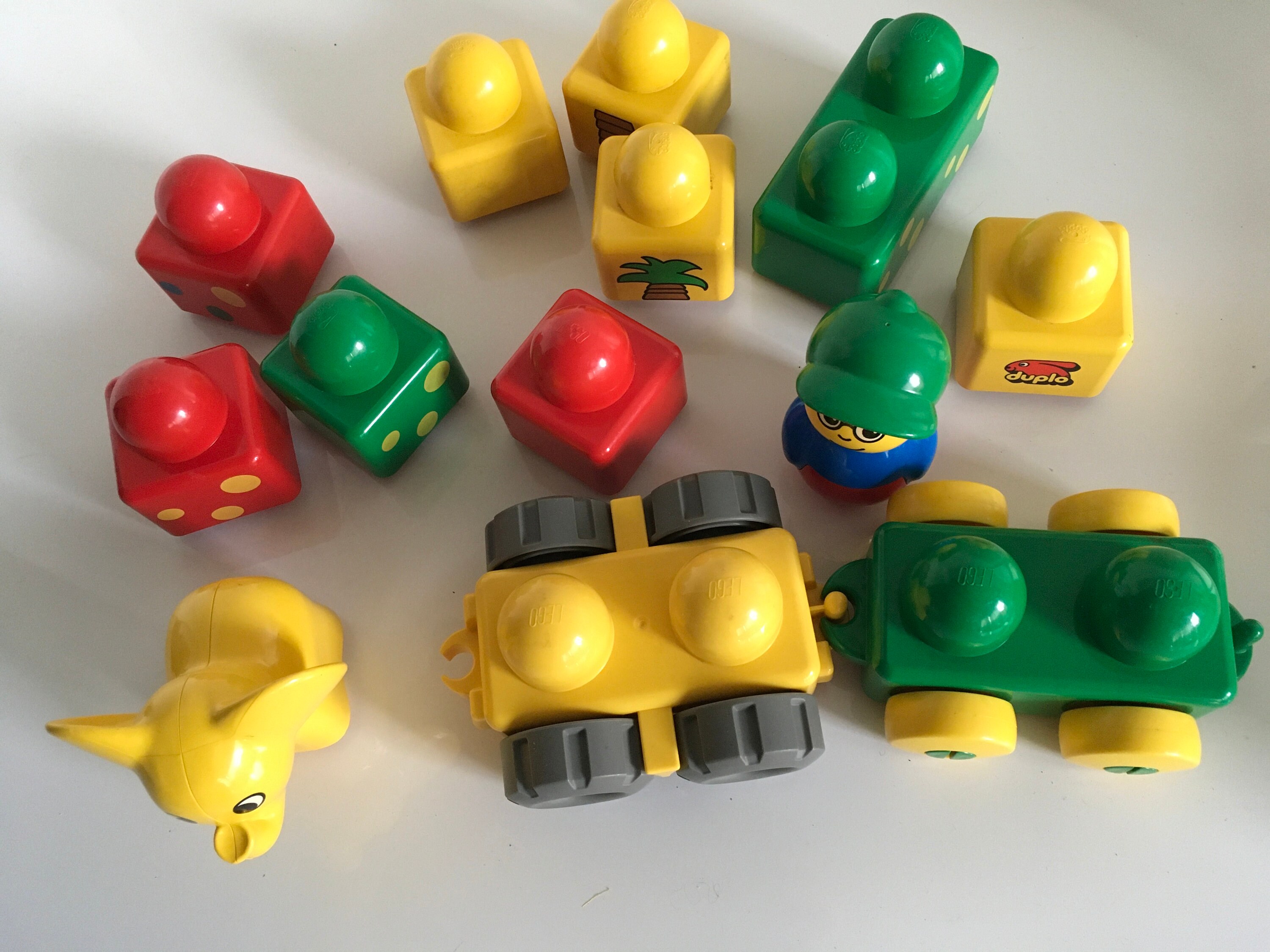 Lego Primo Vintage 1996 Set of 13 Pieces Different Colors ( See