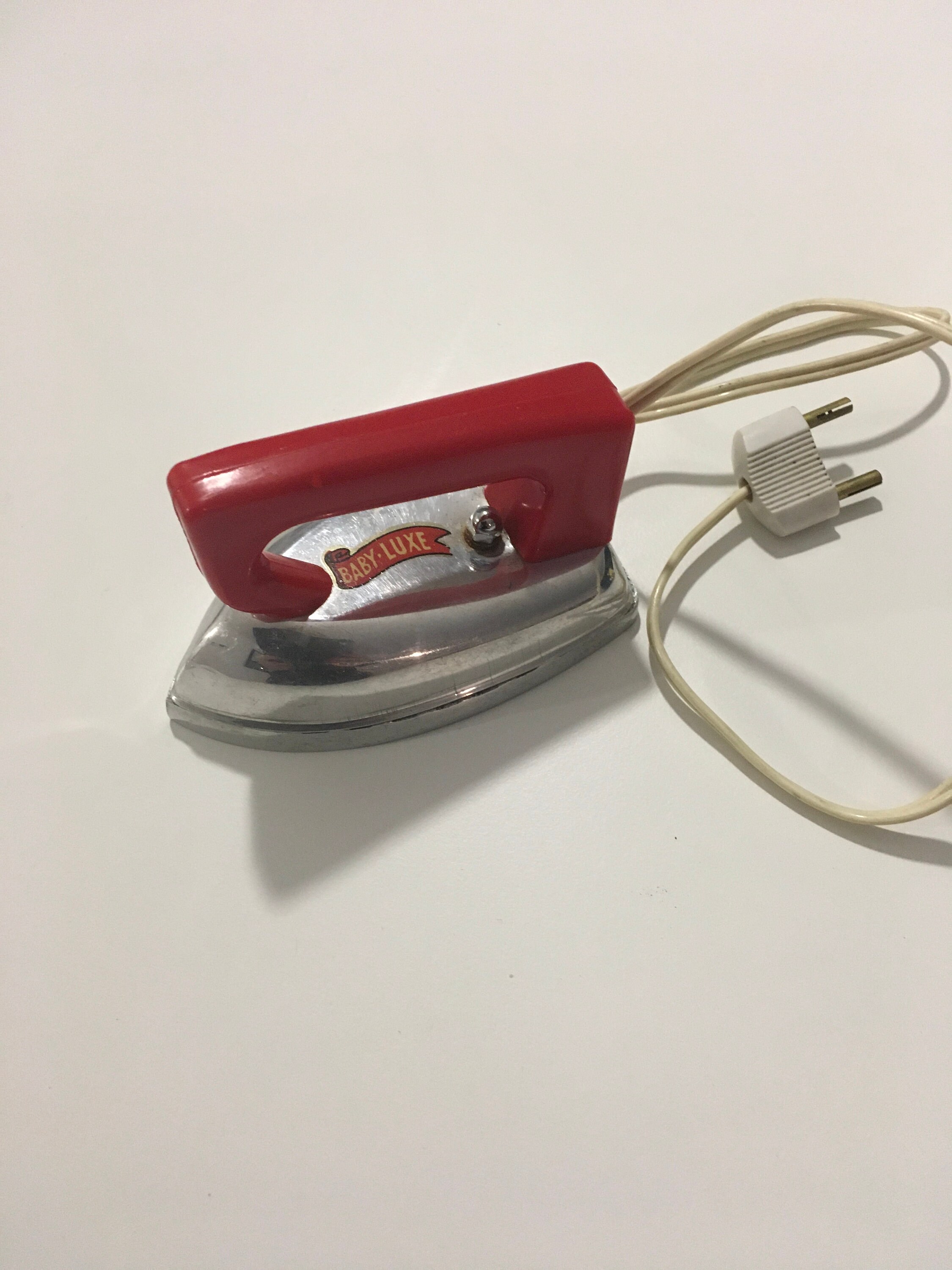 ANCIEN PETIT FER à Repasser Week-End 110 Volts Fabrication P.F.B Vintage EUR 15,00 - FR