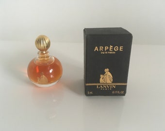 Miniature eau de parfum Arpège Lanvin , 5ml, nice collector bottle with black matte box