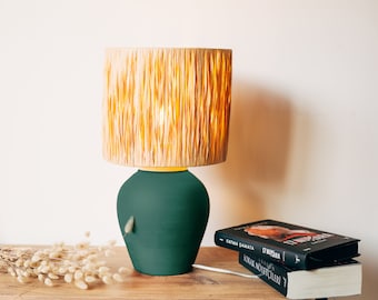 Veilleuse, lampe de table bohème verte en céramique, abat-jour en fibre naturelle fait main, lampe de salon bohème blanche, lampe nordique