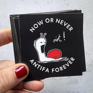 20 Now or never, Antifa forever - Aufkleber (Stickerpack)