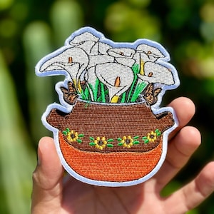 Los Alcatraces Embroidered Iron on Patch, Embroidered Mexican Patch, Mexico patch, Hispanic Culture Patches, calla lily flower, barro