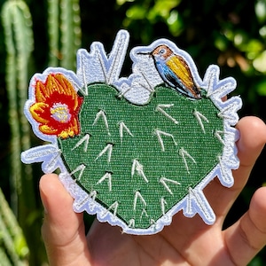 Corazon Espinado Embroidered Iron on Patch, Embroidered Mexican Patch, Mexico patchs, cactus patch, desert patch, nopal, succulents patch