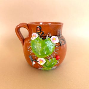 Caneca Corazones Espinados, caneca de argila de polímero feita à mão, caneca artesanal, nopal, caneca de cacto, caneca mexicana, caneca do deserto, amantes de cactos, caneca suculenta