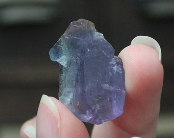 Rainbow fluorite rough crystal - Green raw stone - High grade natural gemstone chunks - Healing crystals - Focus mineral - Purpose - Balance