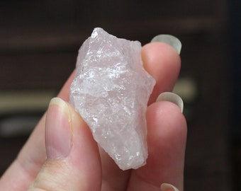 Rose quartz rough pieces - Raw light pink crystal - Natural gemstone chunks - Healing stones - Romance mineral - Self-love, Confidence & Joy