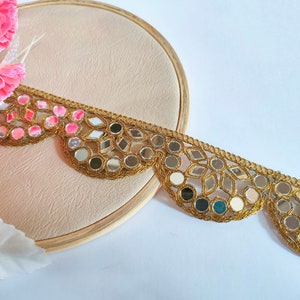 Beautiful Antique Gold Scalloped Mirror Trim, Glamourous Sari Border, Indian Bollywood Lace, DIY Sewing Border 4cm Wide