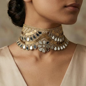 Glam Spiegel Pailletten Choker: Handgemachtes ethnisches Boho Collier